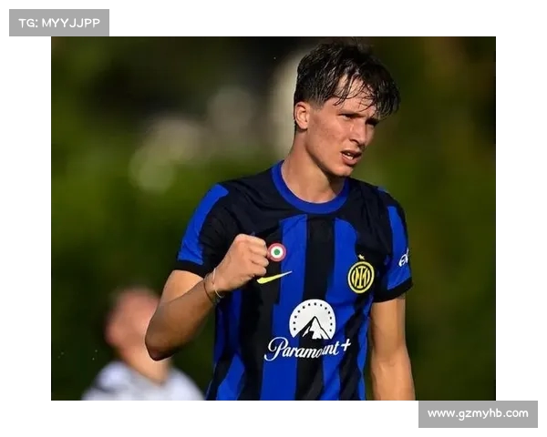 国米官方宣布与16岁小将克里斯蒂亚诺-卡尔博尼签订职业合同 国米官方宣布与16岁小将克里斯蒂亚诺-卡尔博尼签订职业合同